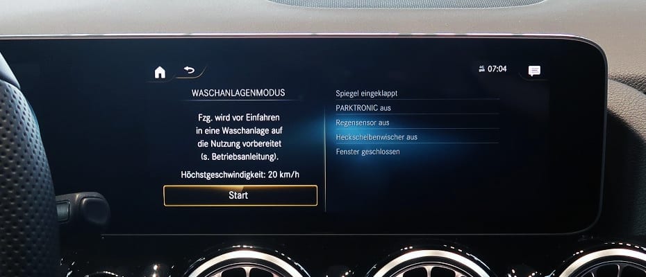 Waschstraßen-Assistent im Mercedes-Benz GLS Waschstraßen-Assistent im Mercedes-Benz GLS