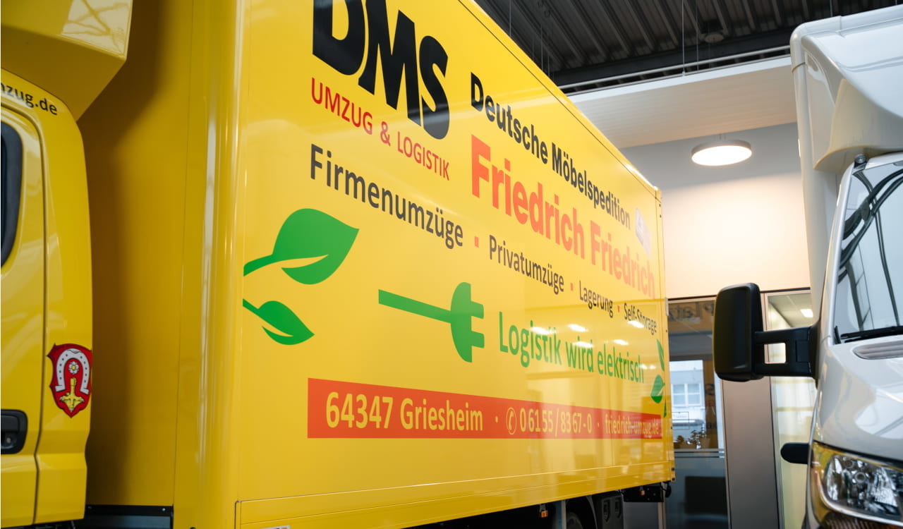 Übergabe FUSO eCanter an Fa. Friedrich Friedrich