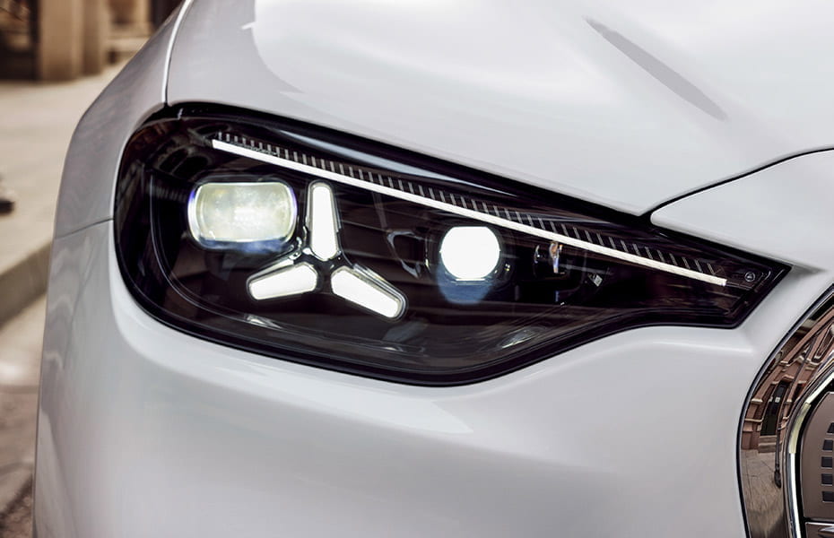 Scheinwerfer der Mercedes-Benz C-Klasse Limousine