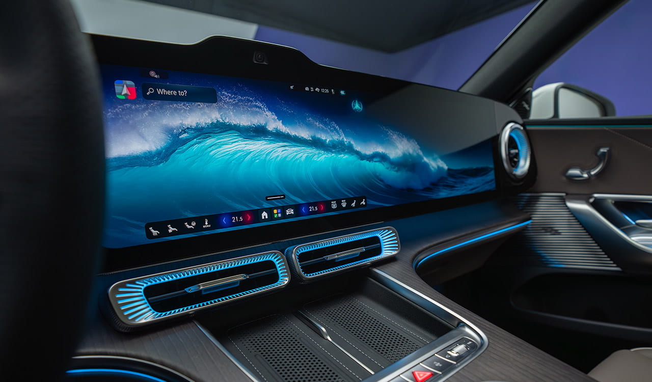 Mercedes-Benz C-Klasse Limousine Hyperscreen