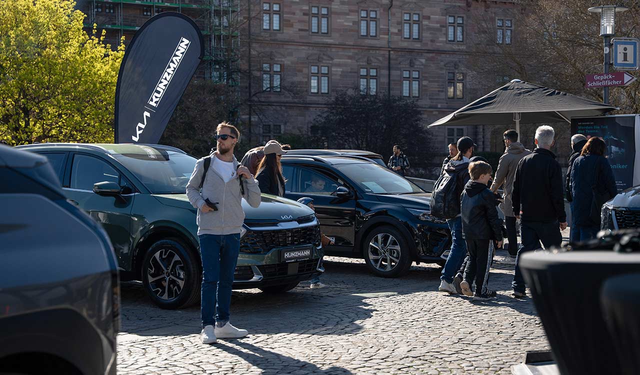 Kunzmann Kia Stand auf der Mobilia 2025 in Aschaffenburg