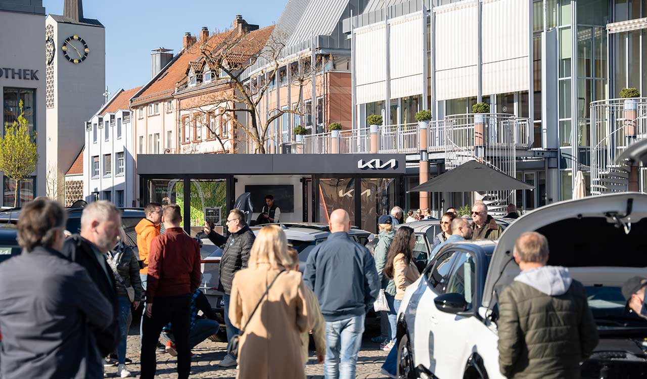 Kunzmann Kia Stand auf der Mobilia 2025 in Aschaffenburg