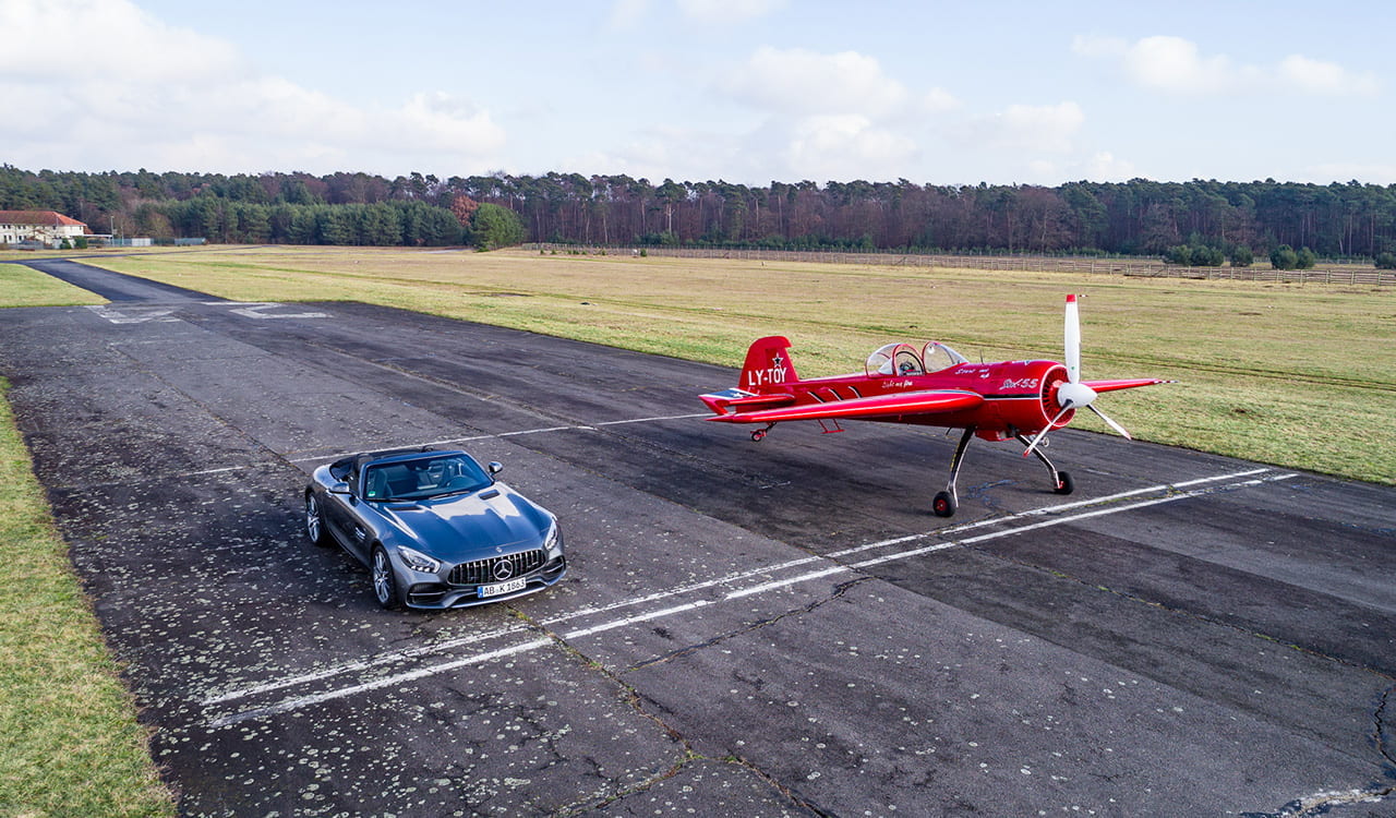 Open Air Mercedes-AMG GT Roadster vs. YAK 55