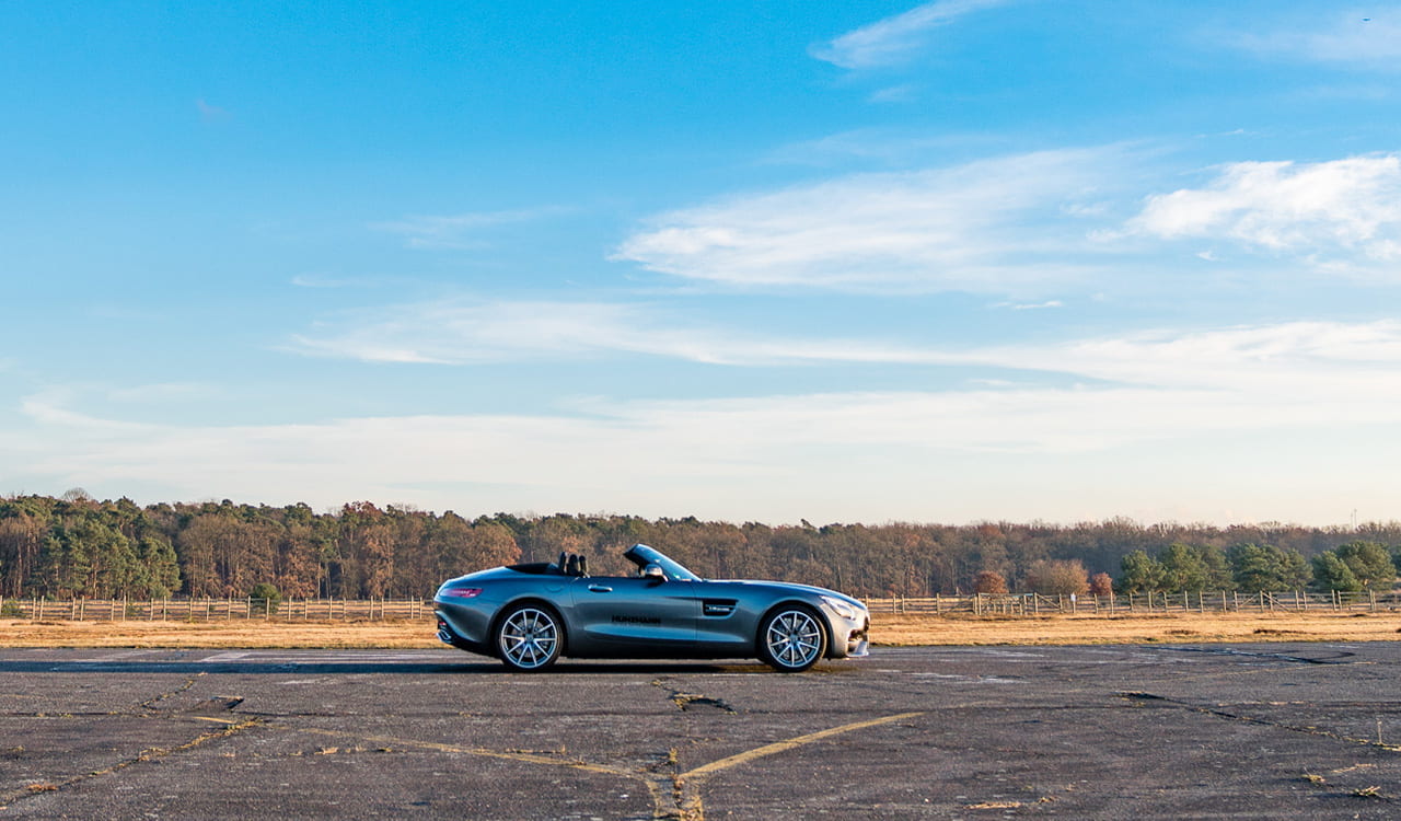 Open Air Mercedes-AMG GT Roadster vs. YAK 55