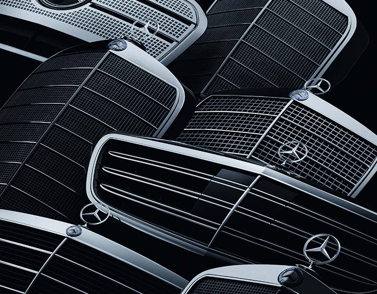 Mercedes-Benz Kühlergrill verschiedener Generationen