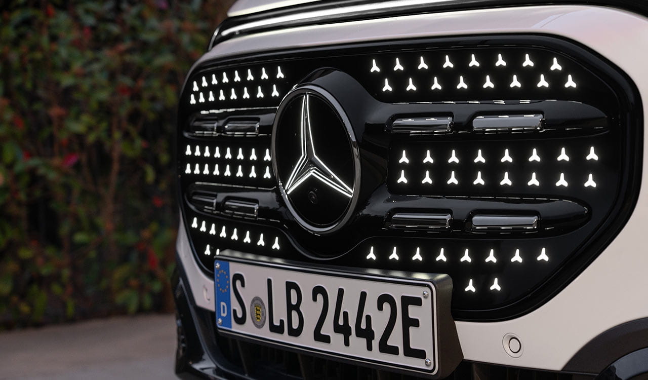 Kühlergrill mit Mercedes-Benz Sterne Pattern des Mercedes-Benz GLB