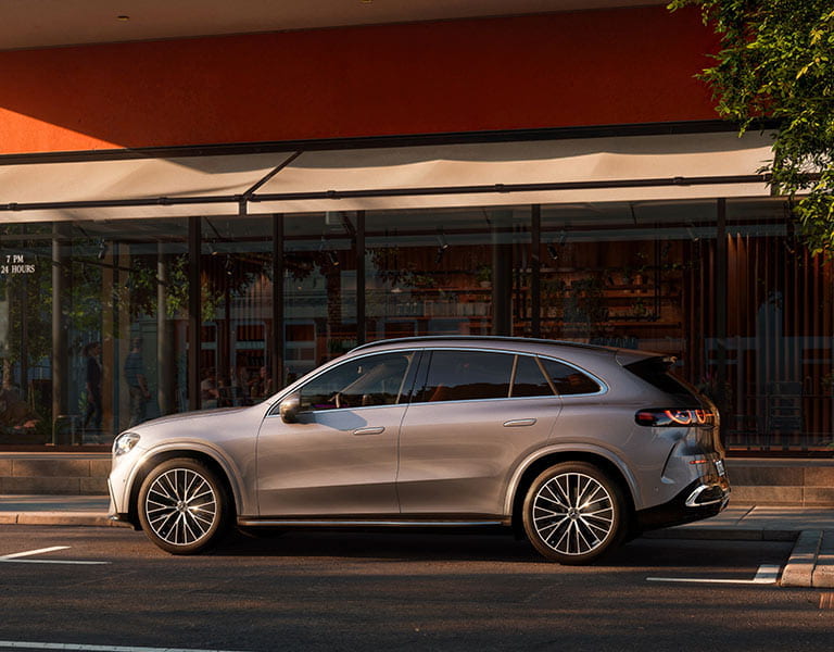 Seitenansicht des neuen GLC in grau