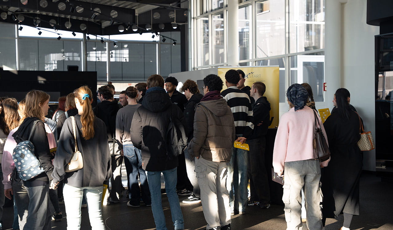 Schüler beim Kunzmann KickStart