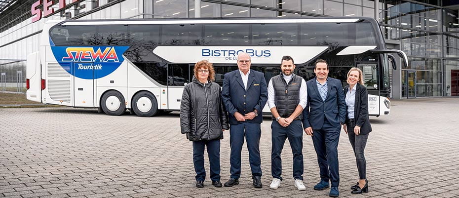 Auslieferung des Stewa Bistrobusses im Setra Werk in Neu-Ulm